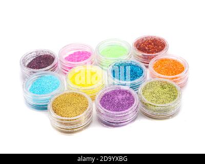 Lattine di vernice glitter isolate su sfondo bianco Foto Stock