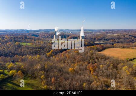 Vista aerea della centrale elettrica a carbone di Fort Martin Vicino Morgantown in Virginia Occidentale Foto Stock