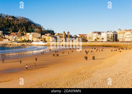 Spiaggia di la Concha. San Sebastian, Gipuzkoa, Donostialdea, Paesi Baschi, Spagna, Europa Foto Stock