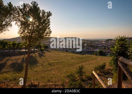 Vista sulla città di Chinchon, Madrid. Spagna Foto Stock