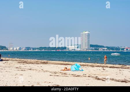 Lübeck: spiaggia, hotel Maritim, quartiere Travemünde, Mar Baltico, Ostsee (Mar Baltico), Schleswig-Holstein, Germania Foto Stock