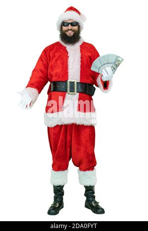 Santa tiene fan di banconote in dollari. Babbo Natale tiene banconote in dollari su sfondo bianco. Natale in arrivo Foto Stock