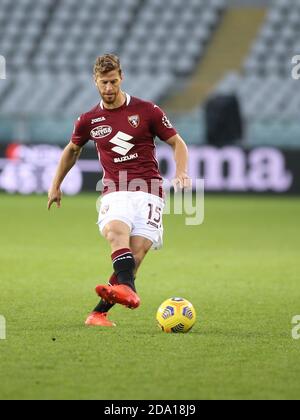 Torino, Italia. 8 novembre 2020. 15 Cristian Ansaldi (Torino FC) durante Torino FC vs FC Crotone, Serie calcistica Italiana A Torino, Italia, Novembre 08 2020 Credit: Independent Photo Agency/Alamy Live News Foto Stock