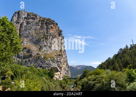 Castellane, Alpi, Francia - la Cappella sulla roccia Foto Stock