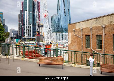 Centro di Sydney Barangaroo e Crown Casino sviluppo con costruzione Lavoro, Sydney, NSW, Australia Foto Stock