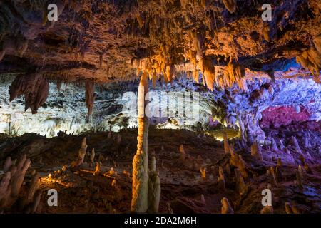 El Soplao è una grotta situata nei comuni di Rionansa, Valdáliga e Herrerías, Cantabria, Spagna, Europa Foto Stock