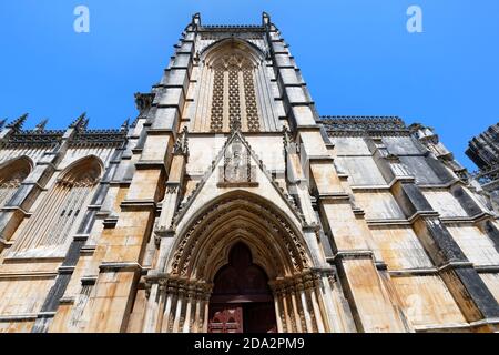 Portale Gotico, Monastero Domenicano di Batalha o Monastero di Santa Maria della Vittoria, Batalha, quartiere di Leiria, Portogallo Foto Stock