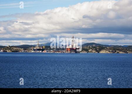 Oil Rig vicino Bergen - Norvegia Foto Stock