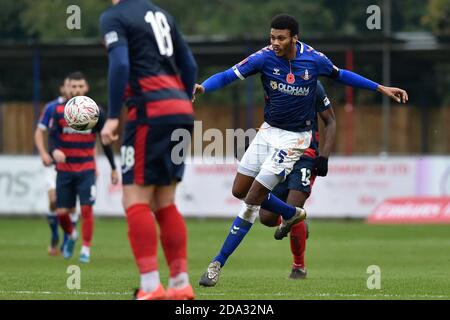 Hampton, Regno Unito. 8 novembre 2020. LONDRA, INGHILTERRA. 8 NOVEMBRE il Kyle Jameson di Oldham Athletic durante la partita della fa Cup tra Hampton & Richmond Borough e Oldham Athletic al Beveree Stadium, Hampton, domenica 8 Novembre 2020. (Credit: Eddie Garvey | MI News) Credit: MI News & Sport /Alamy Live News Foto Stock