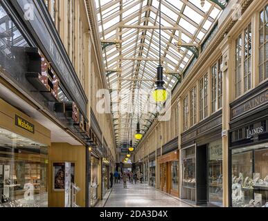 The Argyll Arcade, una galleria di negozi vittoriani, Buchanan Street, Glasgow, Scozia, Regno Unito Foto Stock