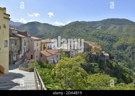 Vista panoramica di Tortora, borgo medievale della Calabriaregion, Italia. Foto Stock