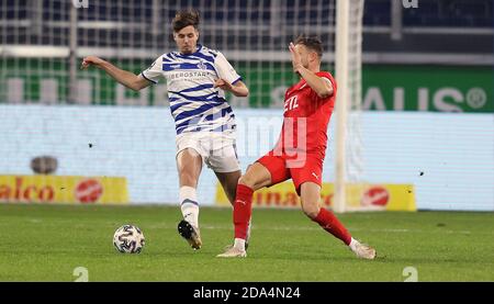 Dusiburg, Germania. 10 Nov 2020. Firo: 09.11.2020 Fuvuball: Calcio: 3° stagione Bundesliga 2020/21 MSV Duisburg - Viktoria kV? ln duelli Tobias Fleckstein | Use worldwide Credit: dpa/Alamy Live News Foto Stock