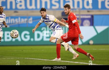 Dusiburg, Germania. 10 Nov 2020. Firo: 09.11.2020 Fuvuball: Calcio: 3° stagione Bundesliga 2020/21 MSV Duisburg - Viktoria kV? ln Goal to 1: 0 by Moritz Stoppelkamp | Usage worldwide Credit: dpa/Alamy Live News Foto Stock