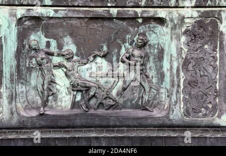 La scultura dei lottatori dei coltelli di Johan Peter Molin a Goteborg In Svezia Foto Stock