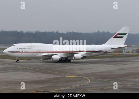 Un Boeing 747 dell'ala aerea del governo di Dubai all'aeroporto di Zurigo Kloten, Svizzera, il 22 gennaio 2019. (Credit: Robert Smith | MI News) Foto Stock