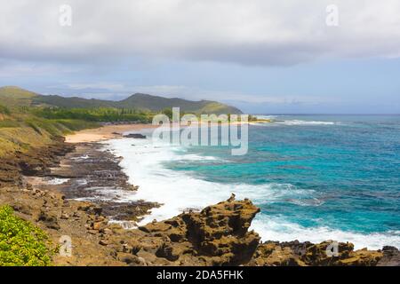 Vista panoramica del Sandy Beach Park, Oahu, Hawaii, vista dall'Halona Lookout Foto Stock