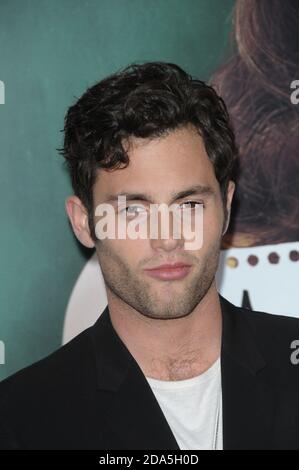 Penn Badgley al Premiere 'Easy-A' tenuto al Teatro Cinese di Hollywood, CA. 09//13/2010 Foto Stock