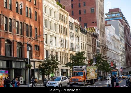 West 23rd Street si trova nel quartiere di Flatiron, New York City, Stati Uniti Foto Stock