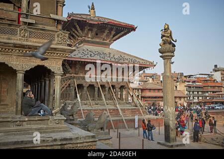 Patan, Nepal, gennaio 2016. I templi sono apparsi in piazza Durbar dopo il terremoto del 2015 aprile. Foto Stock