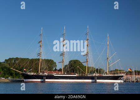 Geografia / viaggio, Germania, Schleswig-Holstein, Lubecca a quattro alberi i mestieri nel porto di , diritti-aggiuntivi-clearance-Info-non-disponibile Foto Stock