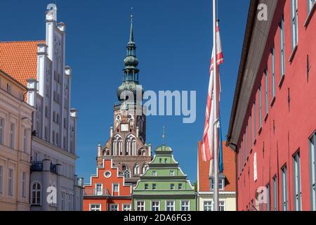 Geografia / viaggio, Germania, Meclemburgo-Pomerania occidentale, Greifswald, case sul mercato post st, diritti aggiuntivi-liquidazione-Info-non-disponibile Foto Stock