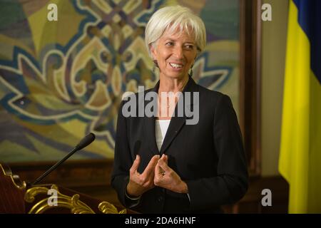 KIEV, UCRAINA - 06 settembre 2015: Direttore generale del Fondo monetario internazionale, Christine Lagarde, durante un incontro con il presidente dell'Ucraina Petro Poroshenko a Kiev Foto Stock