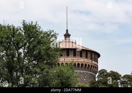 Gli elementi dell'architettura dell'antico Castello degli Sforza di Milano Italia. Foto Stock