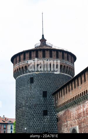 Gli elementi dell'architettura dell'antico Castello degli Sforza di Milano Italia. Foto Stock