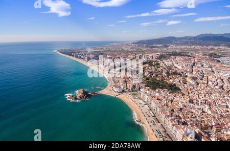 Vista aerea di tutta la spiaggia di Blanes sul Costa Brava in Spagna Foto Stock