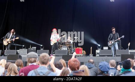 Il Miele Nero si esibisce sul palco principale, al Festival musicale di OnBlackheath del 2017 Foto Stock