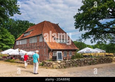 Wilsede: Ristorante „Zum Heidemuseum", Lüneburger Heide, Lüneburg Heath, Niedersachsen, bassa Sassonia, Germania Foto Stock