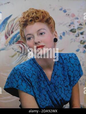 EVELYN KEYES circa 1946 Ritratto nel processo TRI-COLOR CABRO Prodotto da HARRY WARNECKE STUDIO Foto Stock