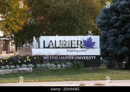 Insegna Wilfrid Laurier University. Waterloo Ontario Canada Luke Durda/Alamy Foto Stock