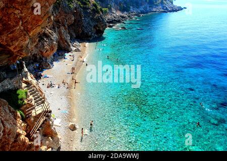 Top spiaggia Pasjaca vicino Dubrovnik, destinazione turistica in Croazia Foto Stock