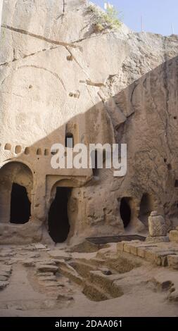 Gumusler monastero di caverna di epoca bizantina nella città di Gumusler, provincia del Nigde, Turchia Foto Stock