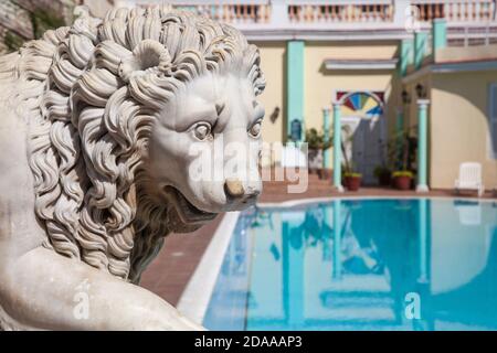 Cuba, Cienfuegos, piscina all'aperto presso il la Union Hotel Foto Stock