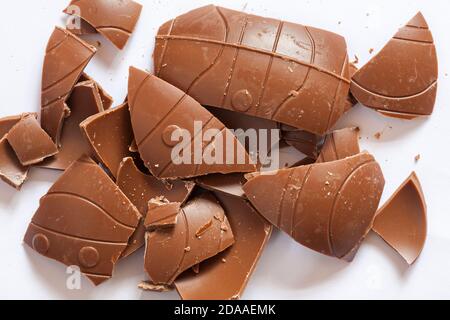 Kinnerton Thomas & Friends cioccolato al latte Uovo di Pasqua per Pasqua isolato su sfondo bianco Foto Stock