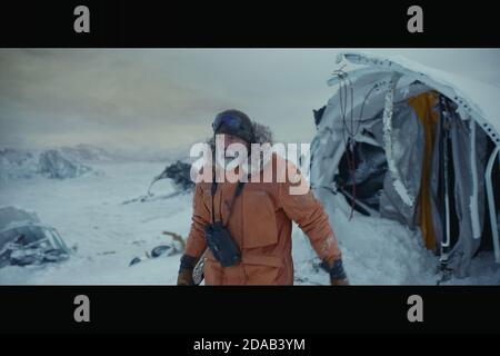 George Clooney, 'The Midnight Sky' (2020) Credit: Netflix / The Hollywood Archive Foto Stock