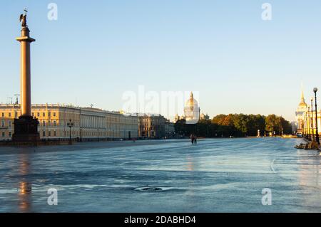 La Piazza del Palazzo San Pietroburgo Russia Foto Stock