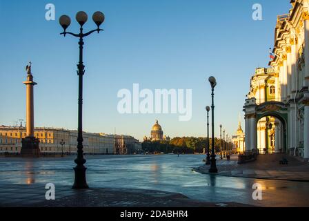 La Piazza del Palazzo San Pietroburgo Russia Foto Stock