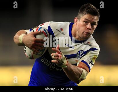 File photo datato 09-10-2020 di St Helens' Louie McCarthy-Scarsbrook Foto Stock