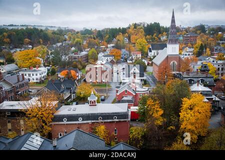 Vista di Montpelier, Vermont, New England, Stati Uniti con fogliame tardo autunno. Foto Stock