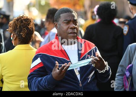 Tracy Morgan presenta commenti all'apertura del Marcy Houses Community Center il 6 novembre 2020 a Brooklyn, New York. Foto Stock