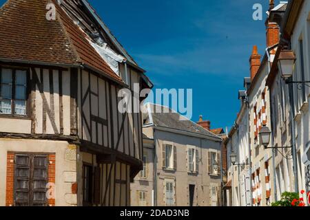 Francia, Cher (18), Vierzon, rue Paul Lafargue, vecchie case Foto Stock