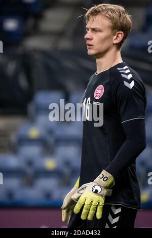 Broendby, Danimarca. 11 Nov 2020. Oliver Christensen (16) della Danimarca ha visto nella partita internazionale di amicizia tra la Danimarca e la Svezia sul Broendby Stadion di Broendby. (Photo Credit: Gonzales Photo/Alamy Live News Foto Stock