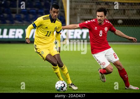 Broendby, Danimarca. 11 Nov 2020. Alexander Isak (11) della Svezia ha visto nel fiammifero internazionale amichevole tra la Danimarca e la Svezia sul Broendby Stadion a Broendby. (Photo Credit: Gonzales Photo/Alamy Live News Foto Stock