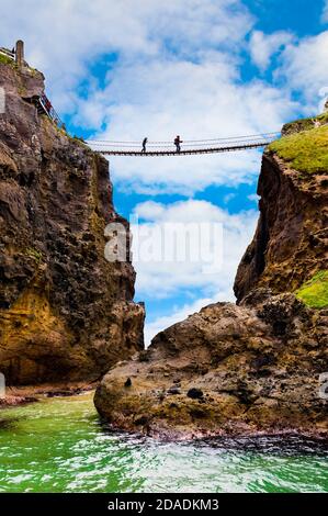 Ponte di corda Carrick-a-Rede, Co Antrim, Irlanda del Nord Foto Stock