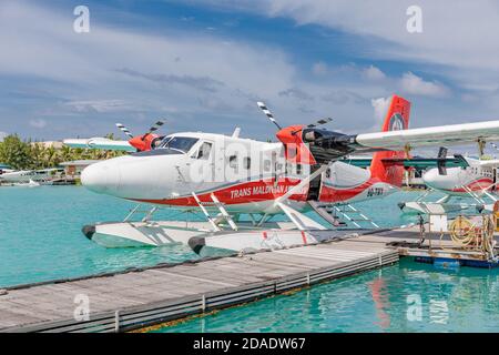 Male, Maldive – 20 febbraio 2018: TMA - Trans Maldivian Airways De Havilland Canada DHC-6-300 Twin Otter idrovolante a Male aeroporto (MLE) in Maldive Foto Stock