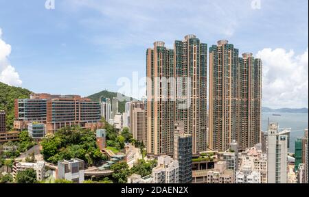 Paesaggio urbano di edifici intorno a Sai Ying Pun, Isola di Hong Kong Foto Stock