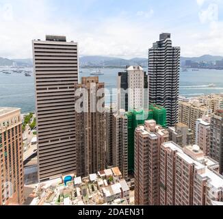 Paesaggio urbano di edifici intorno a Sai Ying Pun, Isola di Hong Kong Foto Stock